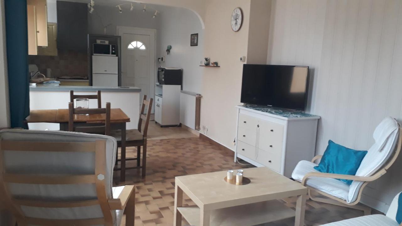 Вилла La Petite Maison Ла-Сейн-сюр-Мер Экстерьер фото